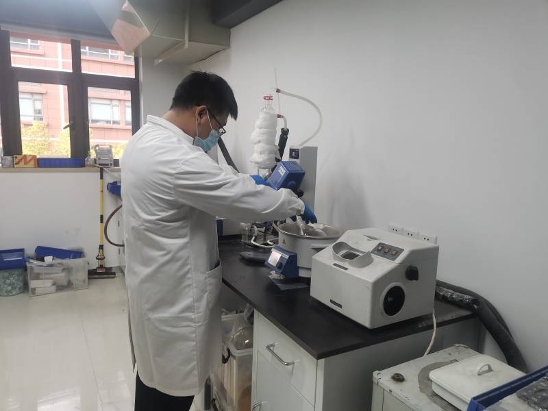 1649987267491549eTtM.jpg 药化刘子轩(1).jpg